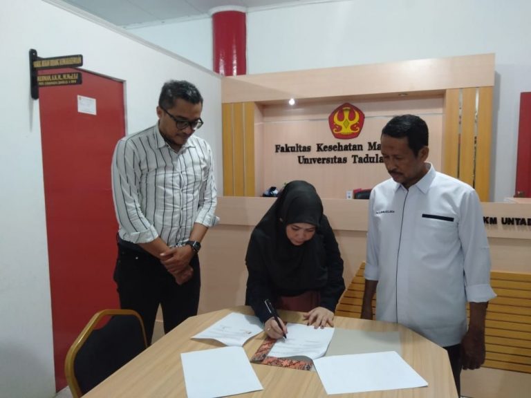 Kuatkan Kerjasama, Kali Ini Prodi Kesmas FKM Untad Tandatangani SPK dengan Prodi Kesmas FIKKM Unima
