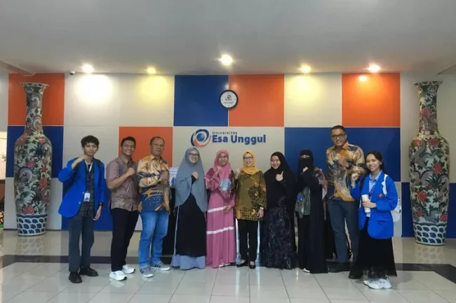 FKM Untad Lakukan Kunjungan Monitoring Mahasiswa PMM MBKM di FIKES UEU Jakarta