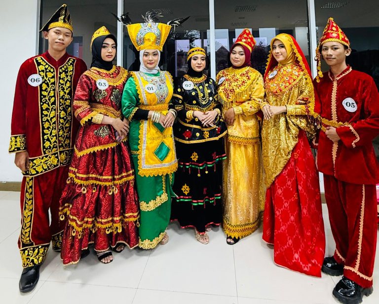 Duta FKM 2025 Terpilih dalam Rangkaian Dies Natalis ke-8 FKM UNTAD
