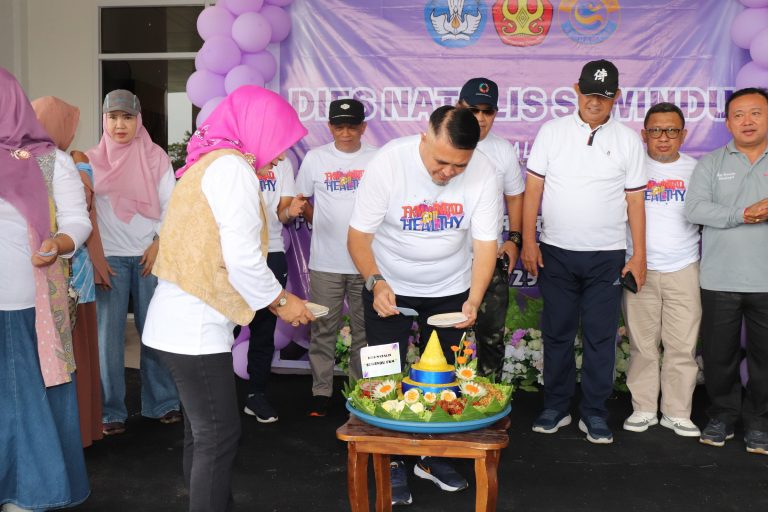 Puncak Dies Natalis Sewindu Fakultas Kesehatan Masyarakat